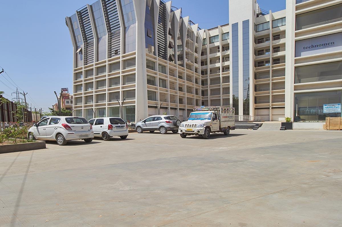 7 Wonders Hotel Gandhinagar Exterior foto