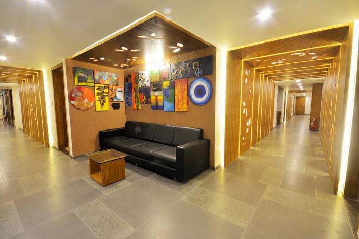 7 Wonders Hotel Gandhinagar Exterior foto