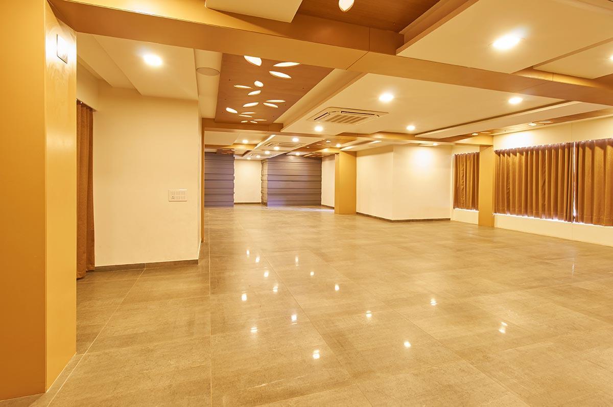 7 Wonders Hotel Gandhinagar Exterior foto
